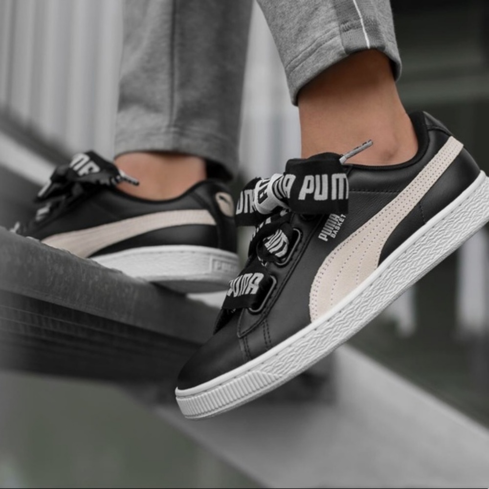 NWT! PUMA Signature Laces Leather Sneakers - Picture 5 of 8